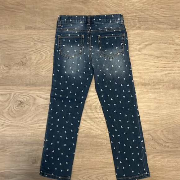 Adorable Cat & Jack Skinny Super Stretch Heart Print Jeans (5T) - Picture 3 of 3